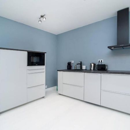 Old Town 1 Bedroom Oasis With Ac And Double Shower Prague Exterior photo